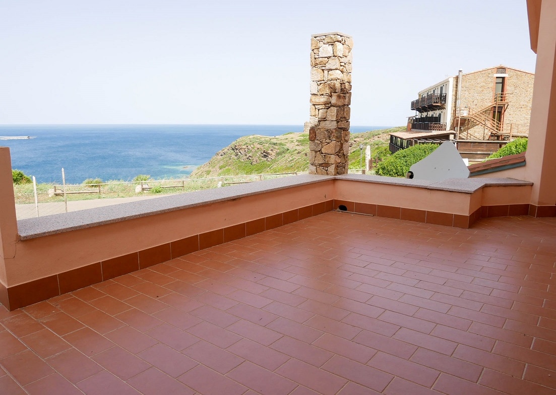 Torre dei Corsari Locale Commerciale vista Mare