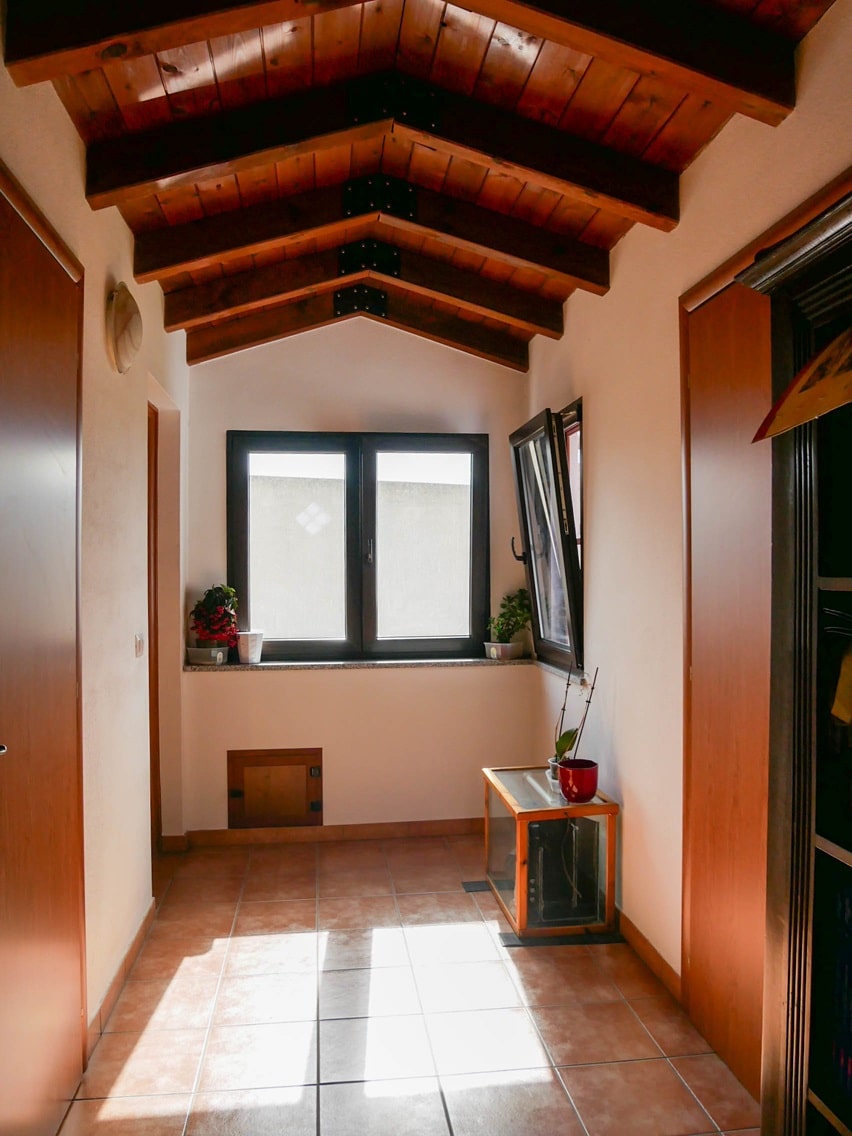 19 Serramanna casa unifamiliare su tre livelli.