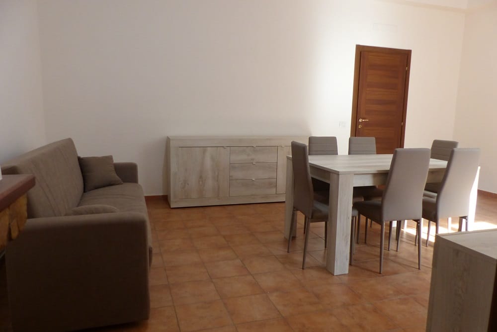 Serramanna casa unifamiliare su tre livelli.