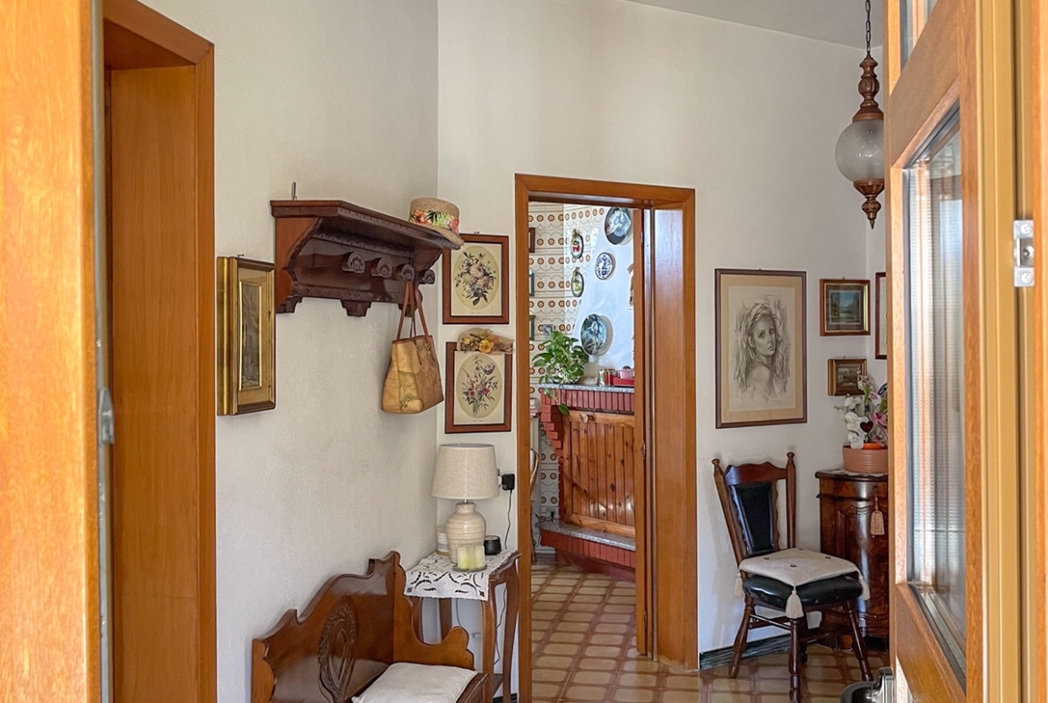 Uta Villa Indipendente con ampio giardino.
