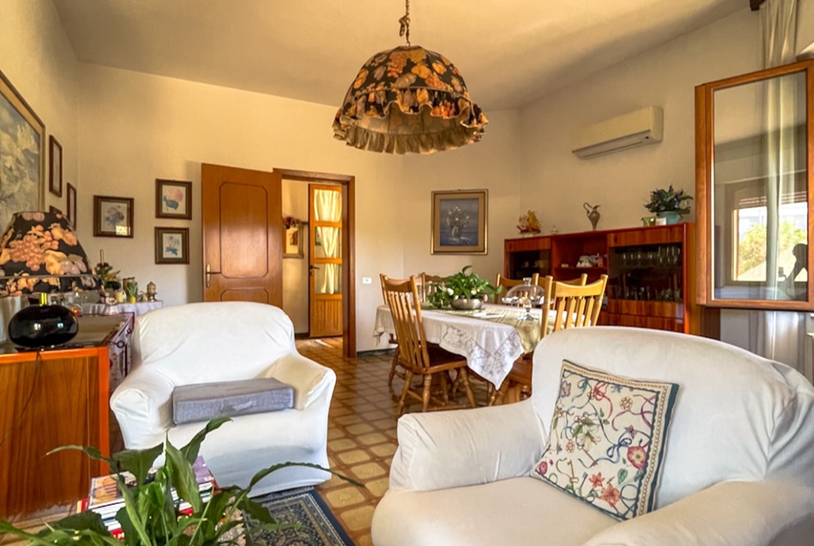 Uta Villa Indipendente con ampio giardino.
