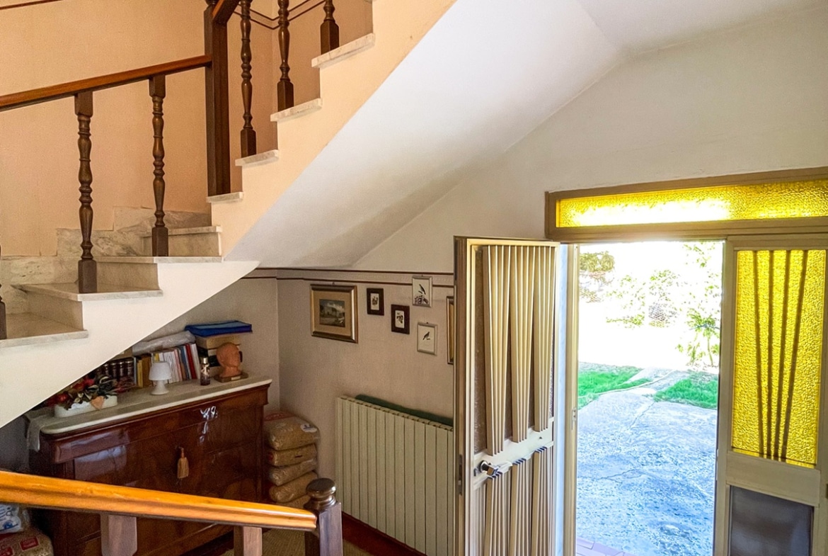 Uta Villa Indipendente con ampio giardino.