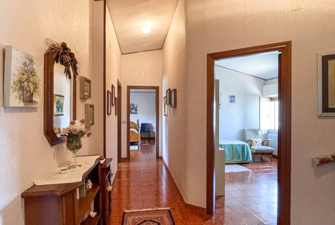 Uta Villa Indipendente con ampio giardino.