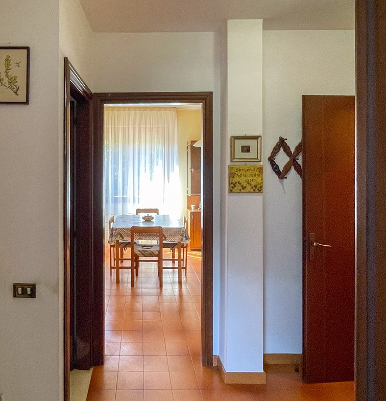 Ampia Villetta bilivelli con ampie pertinenze e terrazza a Serramanna