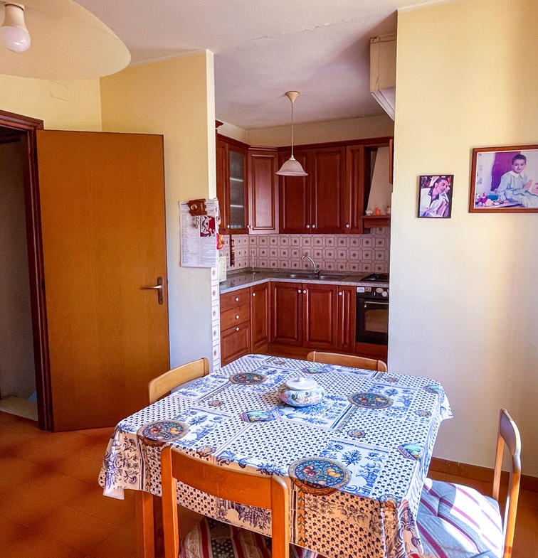 Ampia Villetta bilivelli con ampie pertinenze e terrazza a Serramanna