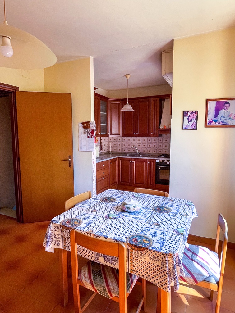 Ampia Villetta bilivelli con ampie pertinenze e terrazza a Serramanna