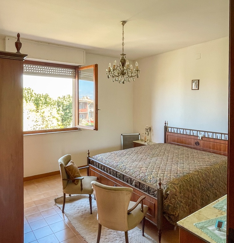 Ampia Villetta bilivelli con ampie pertinenze e terrazza a Serramanna