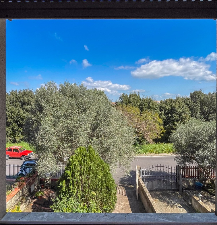 Ampia Villetta bilivelli con ampie pertinenze e terrazza a Serramanna