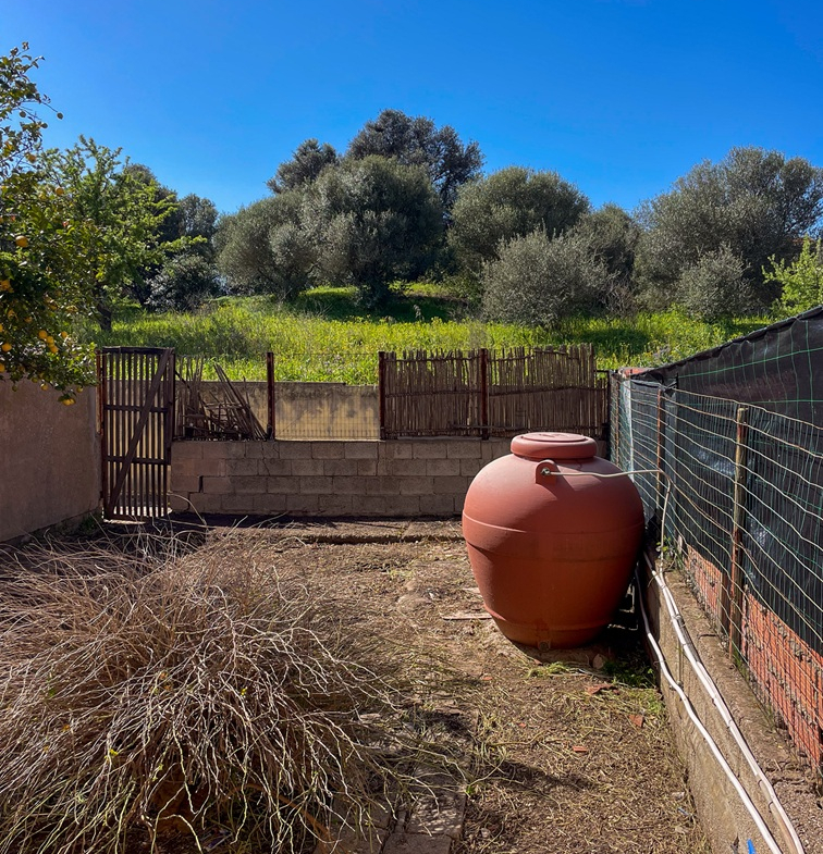 Ampia Villetta bilivelli con ampie pertinenze e terrazza a Serramanna