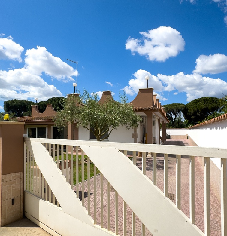Villa indipendente in vendita – Località “Isca Bois”
