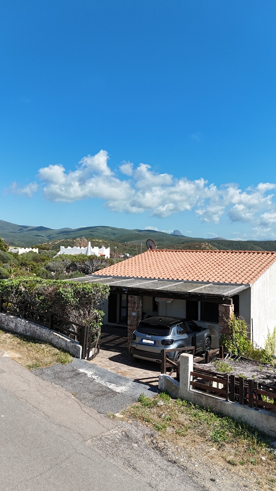 default Esclusiva Villa Vista Mare: Il Fascino della Costa Verde a Torre dei Corsari