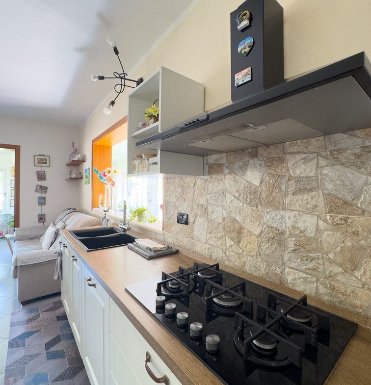 Villa indipendente in vendita – Località “Isca Bois”