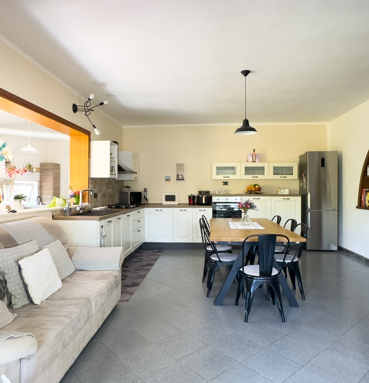 Villa indipendente in vendita – Località “Isca Bois”