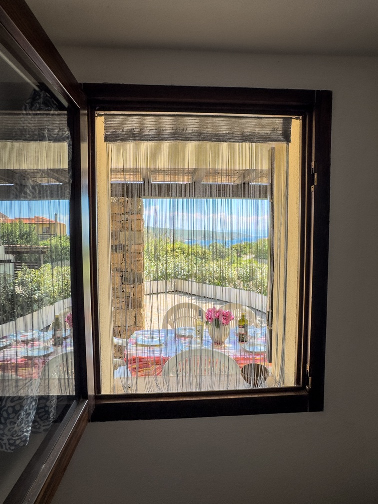 41 Esclusiva Villa Vista Mare: Il Fascino della Costa Verde a Torre dei Corsari