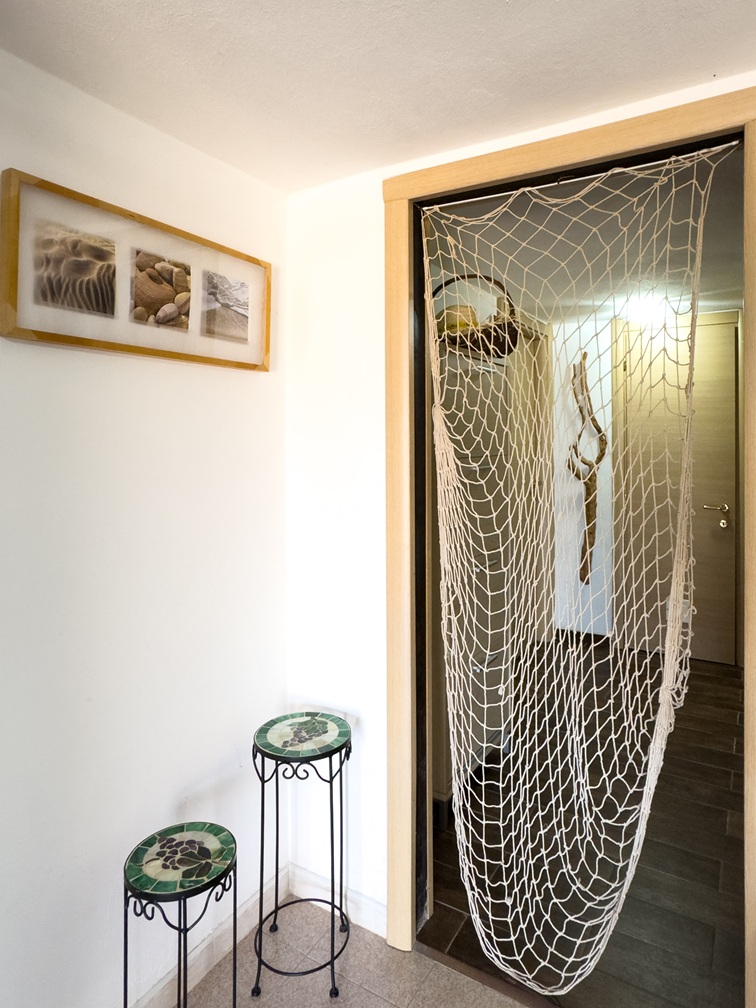 42 Esclusiva Villa Vista Mare: Il Fascino della Costa Verde a Torre dei Corsari