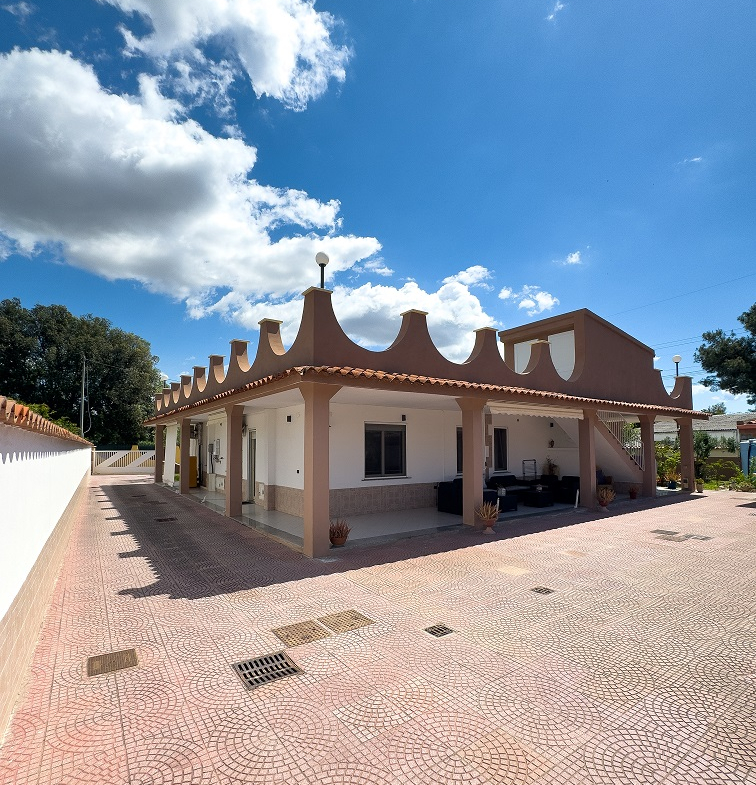 Villa indipendente in vendita – Località “Isca Bois”