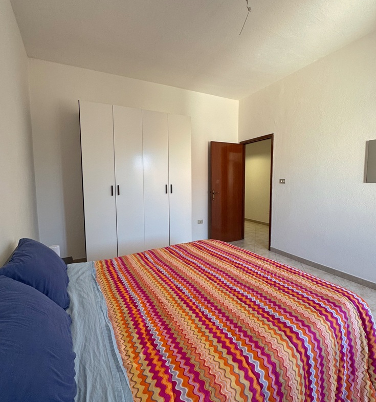Stabile Indipendente su 3 Livelli con Cortile e Terrazzo – Samassi (Piazza Costituzione)