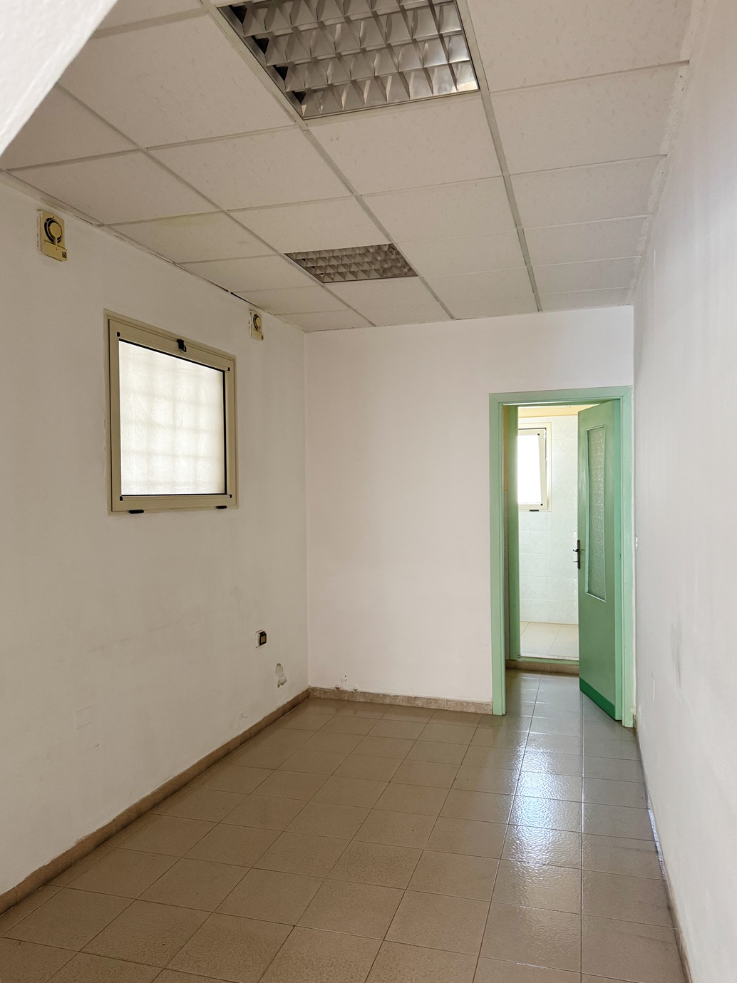 33 Stabile Indipendente su 3 Livelli con Cortile e Terrazzo – Samassi (Piazza Costituzione)