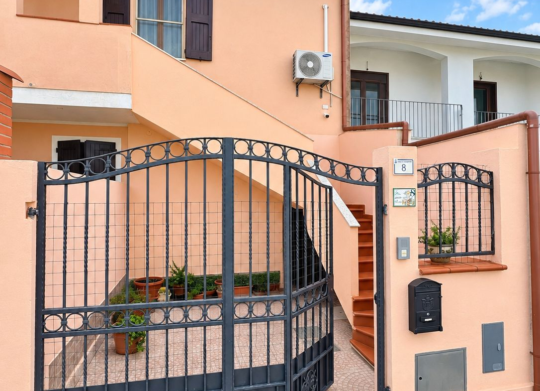 Serramanna – Primo piano indipendente con cortile e posto auto nella zona del Parco Comunale