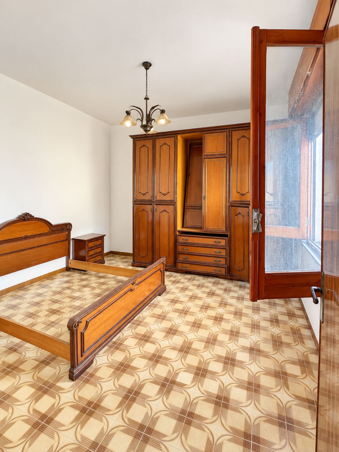 14 Casa Indipendente da Ristrutturare con Cortile – Serramanna (Zona Sa Lua)
