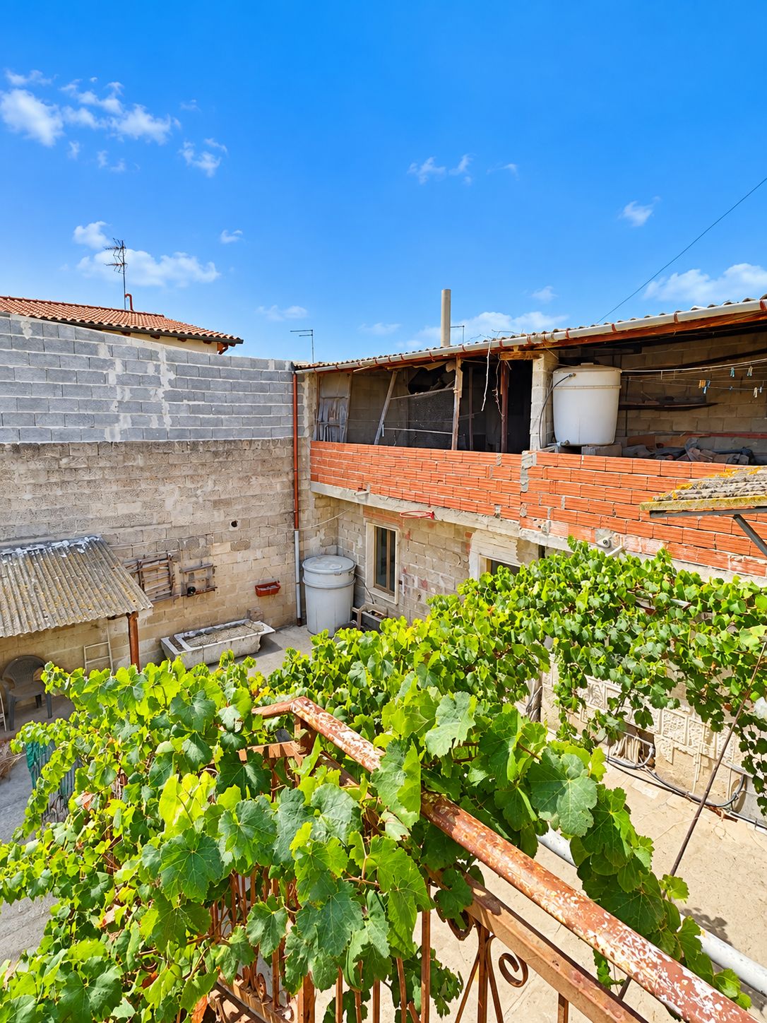 18 Casa Indipendente da Ristrutturare con Cortile – Serramanna (Zona Sa Lua)