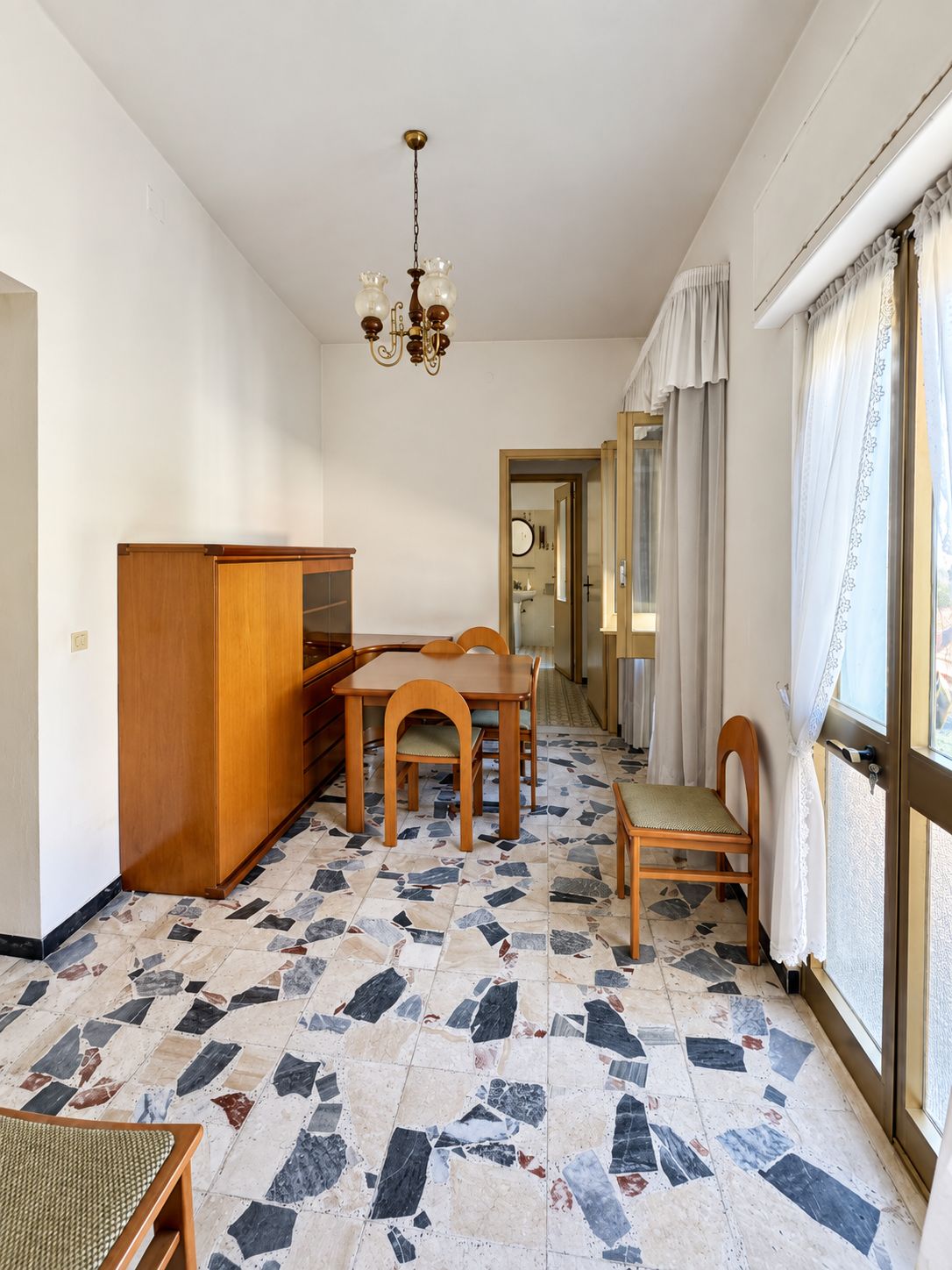 13 Vallermosa – Casa indipendente con cortile privato