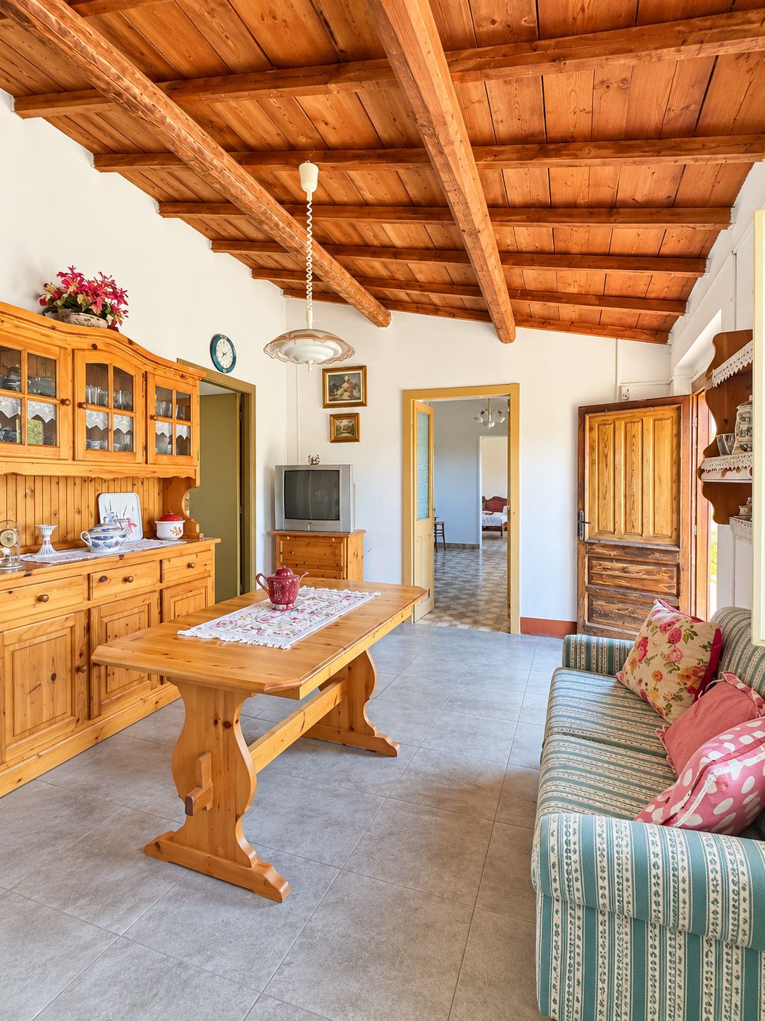 13 Vallermosa – Casa indipendente con ampio terreno di circa 1.600 mq