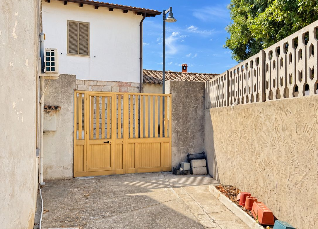 Vallermosa – Casa indipendente con cortile privato
