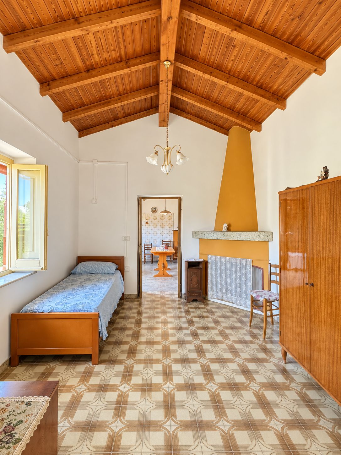 6 Vallermosa – Casa indipendente con ampio terreno di circa 1.600 mq